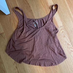 Comfy American eagle tanks.